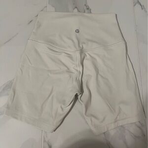 Lululemon Align 6” shorts